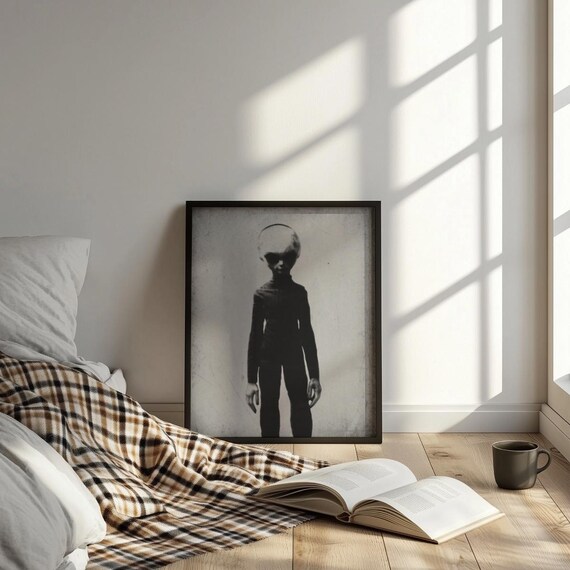 スキニーボブのエイリアンプリント | グレーのエイリアンアート