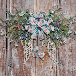 Angel wing wreath for front door,Religious wall decor,funeral wreath,Unique Memorial wreath gift,spiritual decor,angel wing porch decor