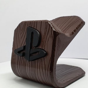 Ps5/Ps4 Controller Stand Nut Brown with Wood Relief