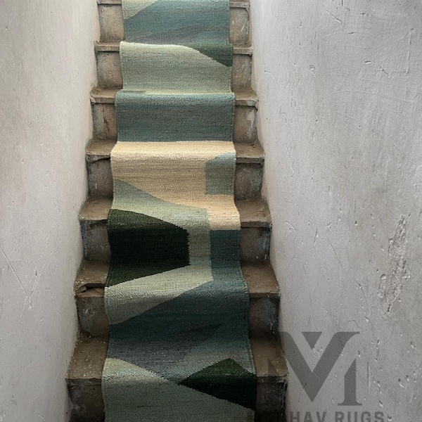 Handwoven Hemp Jute Runner: Eco-Friendly Stair Rug