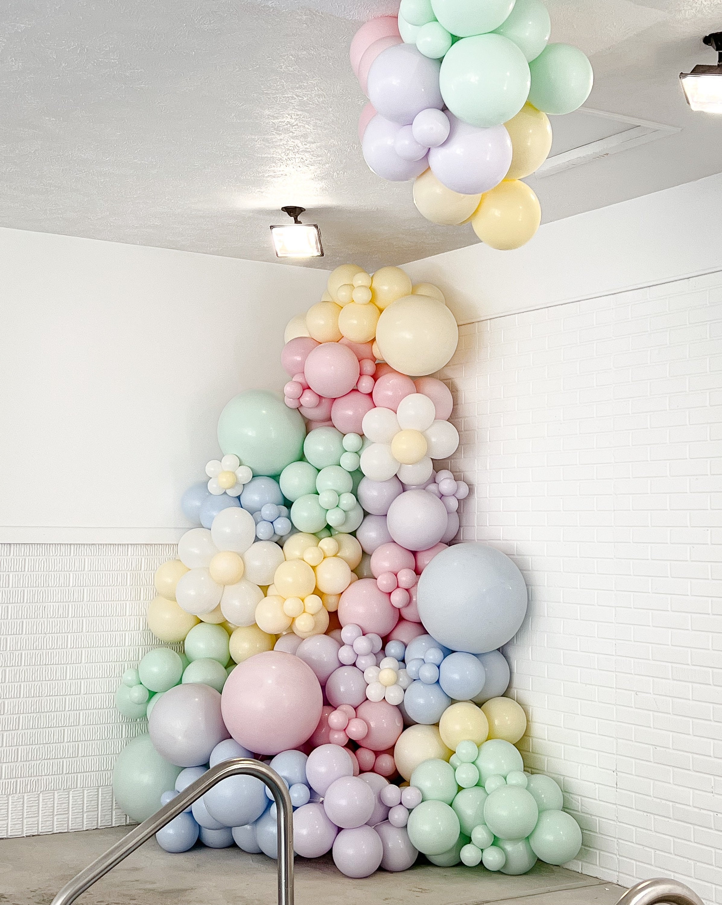DIY Balloon Garland Kit / Custom High Quality Matte Colors/ - Etsy
