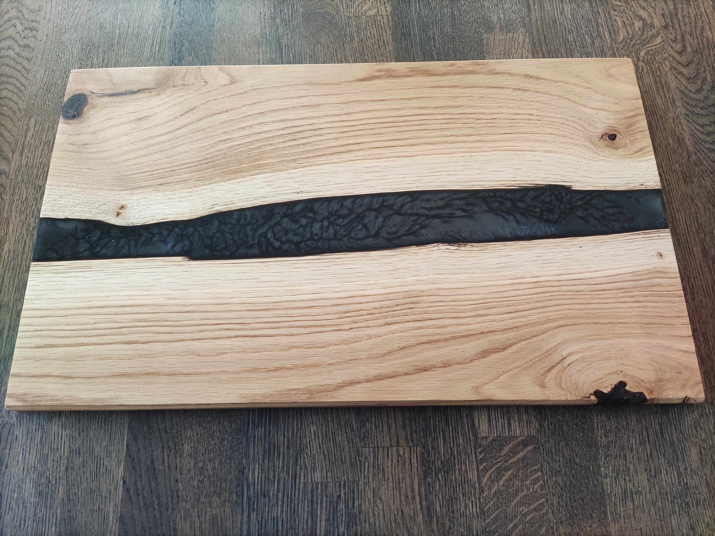 Plateau Aperitif/Fromage Plateau de Service et Présentation en Chêne Résine Epoxy Fabrication Artisa