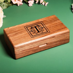 Portagioielli personalizzato con incisione - Custodia da viaggio personalizzata per donna - Regalo per damigella d'onore - Organizzatore di gioielli in legno, portagioielli personalizzato