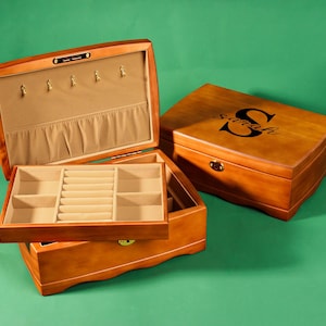 Portagioie in legno inciso personalizzato, organizer per gioielli personalizzato, regali di nozze per lei, regalo di San Valentino per lei, regalo personalizzato per la mamma