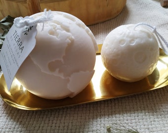 Set of Wanderlust Globe Candle + Moon Candle + Metal Gold Tray, Candle Gifts for New Home, Housewarming Gift Box