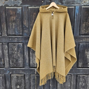 Wolldecke Poncho - OLAND - Unisex Ruana Cape - Grau khaki Wolldecke Poncho mit oder ohne Kapuze - Umhang Schal Umhang Schal - Wollmantel In2Nord