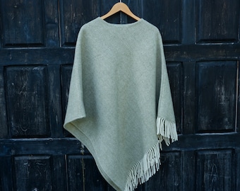 wool blanket poncho with hood - grey or green herringbone Kiruna - hooded ruana with fringes - Comfortable wool cape for outdoor - In2Nord