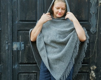 Grey wool blanket poncho with hood -Kiruna - hooded cape ruana with fringes -  Comfortable wool cape for outdoor - In2Nord