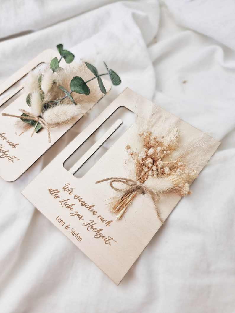 personalisiertes Hochzeitsgeschenk Geschenkschachtel mit Blumenstrauß Geldgeschenk für Hochzeit Geschenk mit Gravur Bild 5