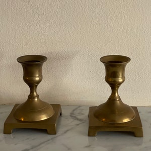 Candelabros de latón vintage, par de candelabros de latón vintage