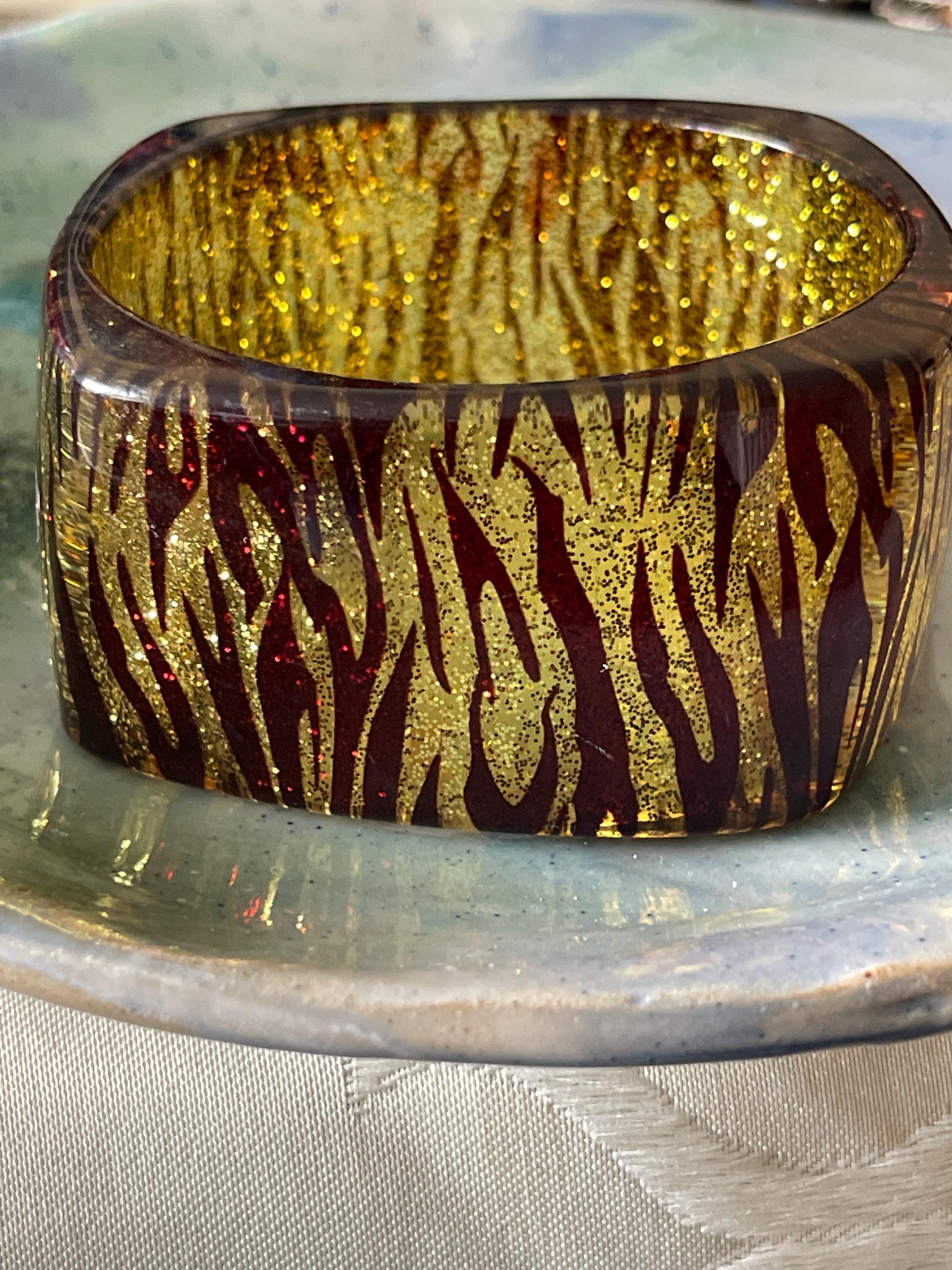 Vintage Glitter Tiger Print Bangle Chunky Square Bangle Gold Vintage Glitter Tiger Print Bangle Chunky Square Bangle Gold