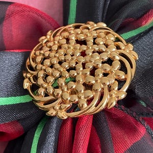 Scarfs Ring , Gold Tone Scarf Ring/Brooch
