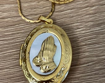 Vintage Praying Hands Locket Pendant, Gold Tone and Mother Of Pearl Locket With Prayer Hands.