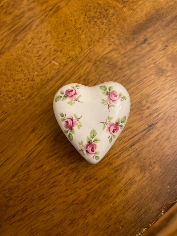 Heart Shape Trinket Storage ,Vintage heart shape … - image 1