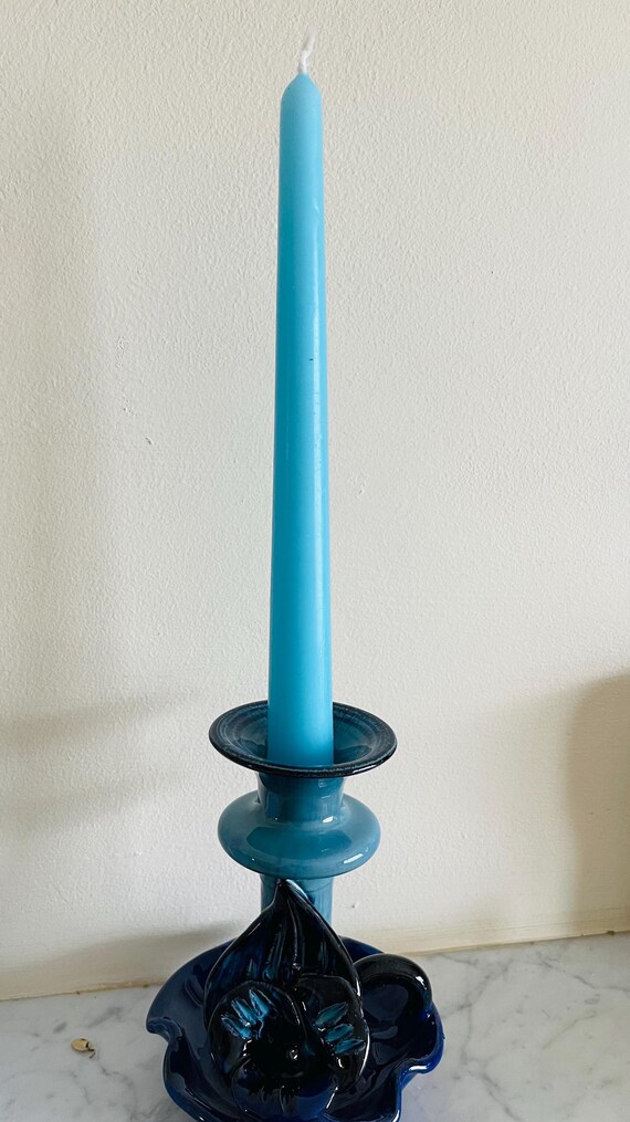 青い陶器のキャンドルホルダー：Lilly Design Chamberstick、ギリシャ 