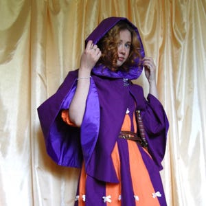 Purple mini cape, Capelet, Pointed hood cape, Purple cape