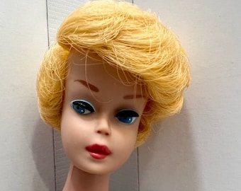 Vintage Mattel Light Bld. Bubblecut Barbie 1962