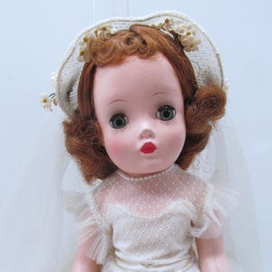ヴィンテージ 1950 年代 マダム アレクサンダー ビニー ウォーカー 花嫁、すべてオリジナル、15 インチ