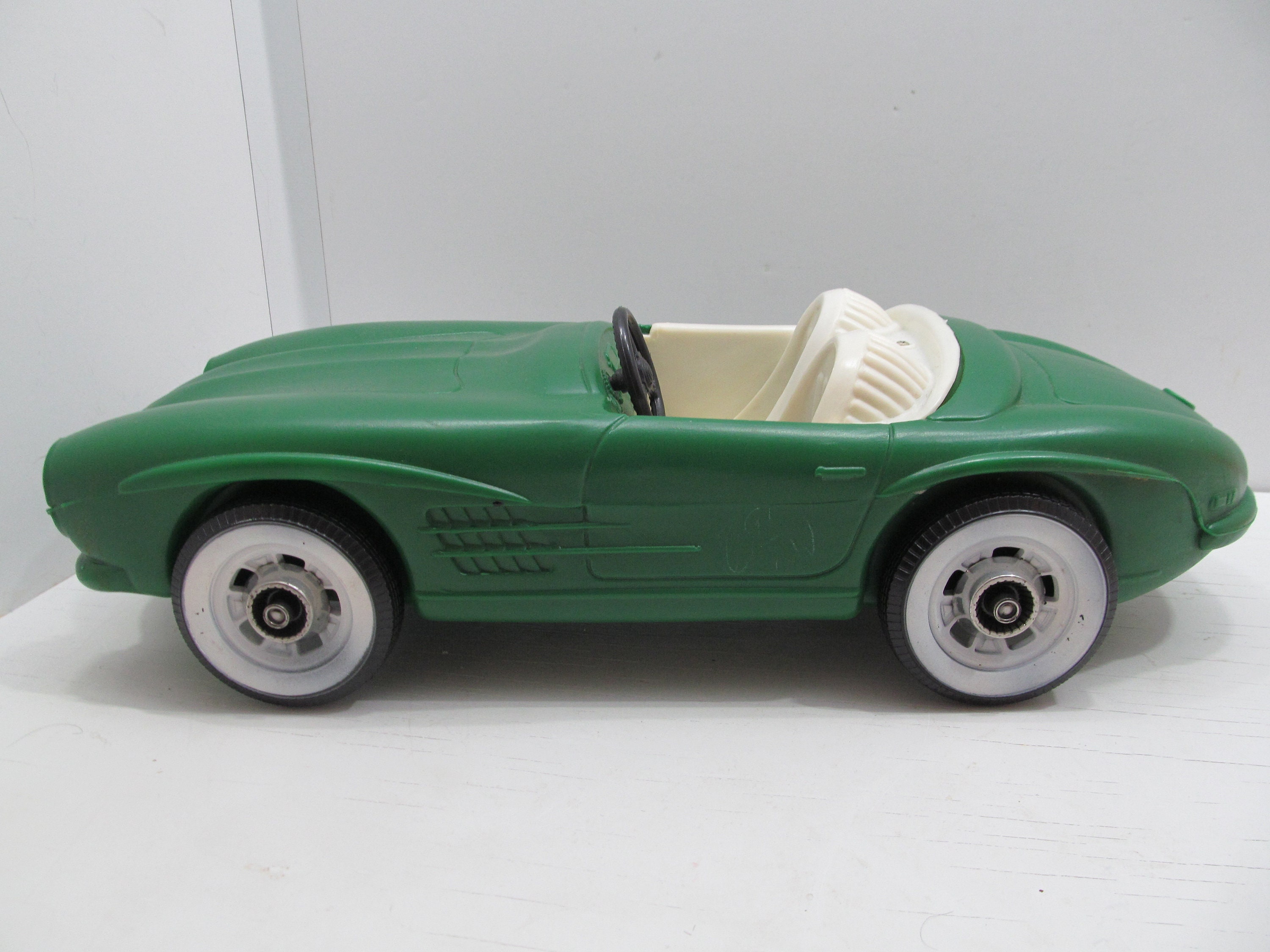 Mercedes barbie clearance