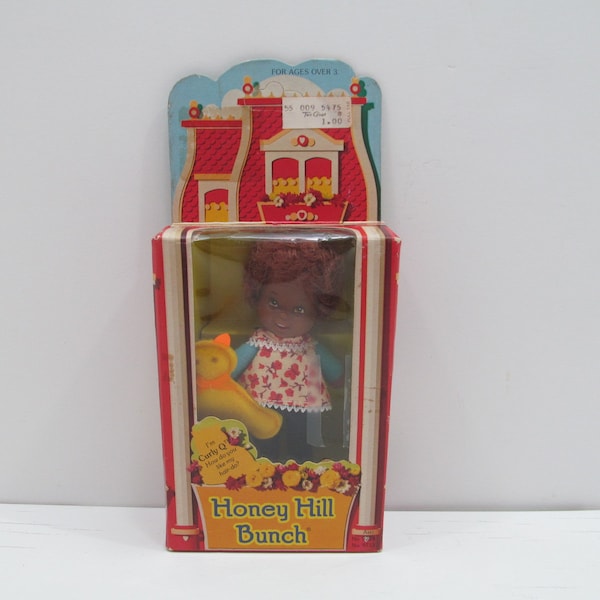 NRFB Mattel Honey Hill Bunch Curly -Q Doll, 1975