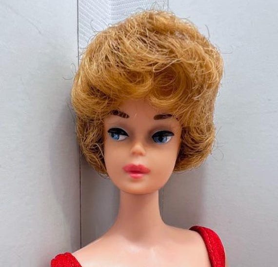 Barbie Bubble Cut Blonde 1962 - Lèvres Blanches, Peu Jouée - Sous Vitrine