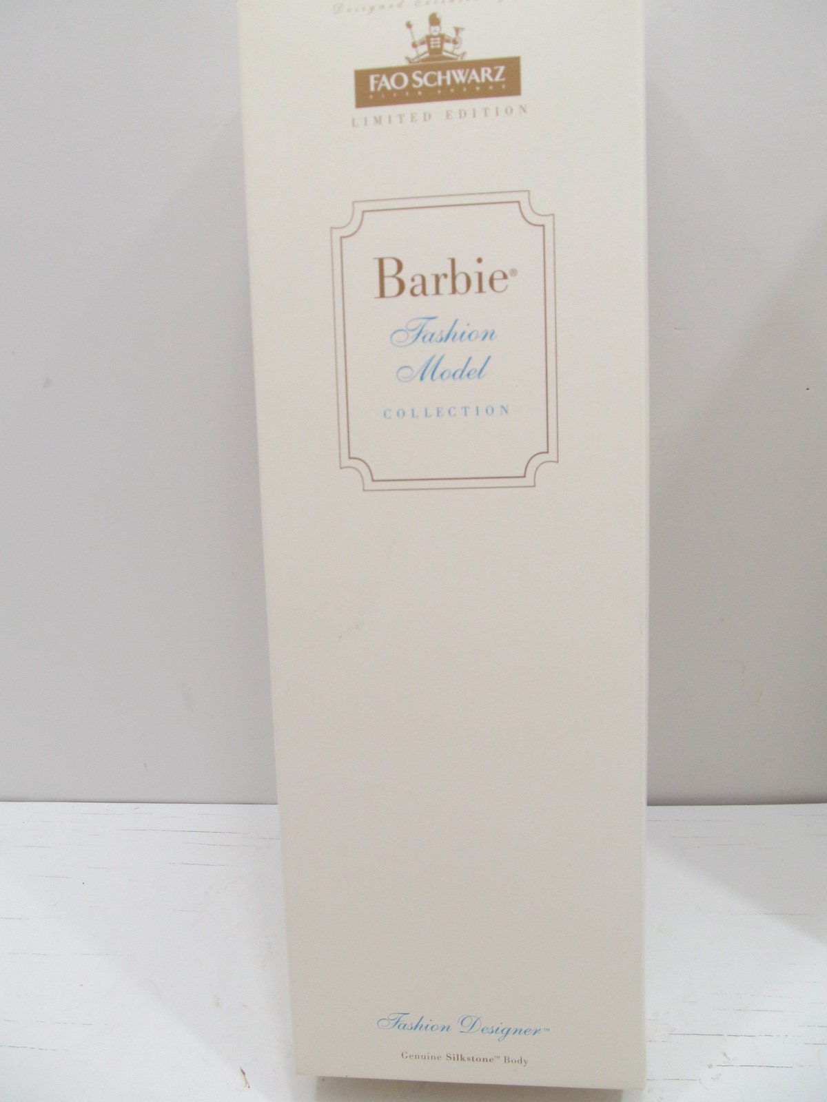 Poupée Barbie Silkstone 2001 – Marie Therese, Édition Or, Fabriquée En Chine, NRFB