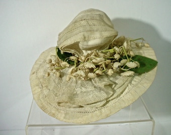 Chapéu de boneca vintage dos anos 1920