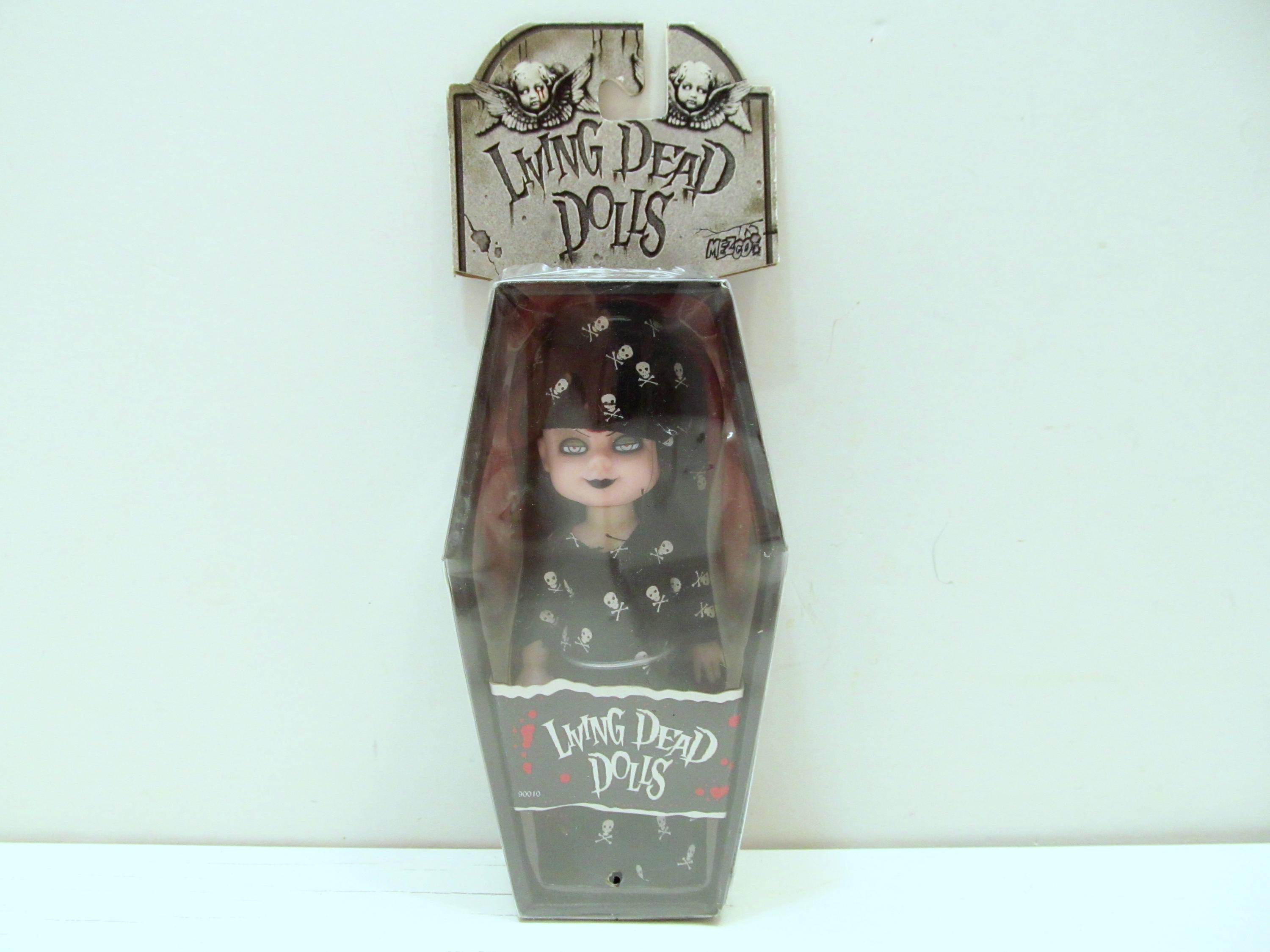 Mezco NRFB Living Dead Mini Doll, Bedtime Plush Sadie - Etsy