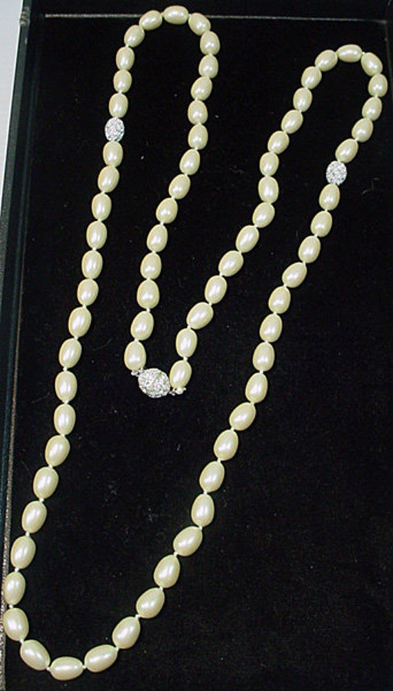 Beautiful Monet Faux Pearl and Rhinestone Necklace