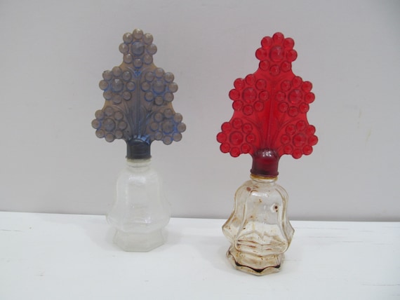 Vintage 1950s perfume bottles - Gem Vintage 1950s perfume bottles - Gem