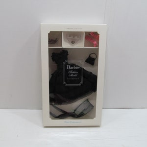 Mattel Barbie SIlksone Outfit, NRFB, Black Enchantment, 2001