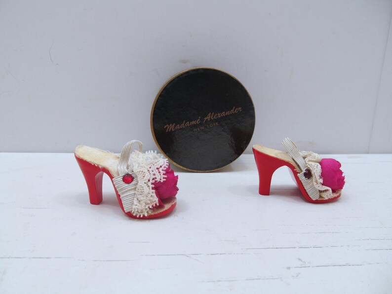 Vintage Pair of Madame Alexander Cissy High Heels in Hat Box, 1950's