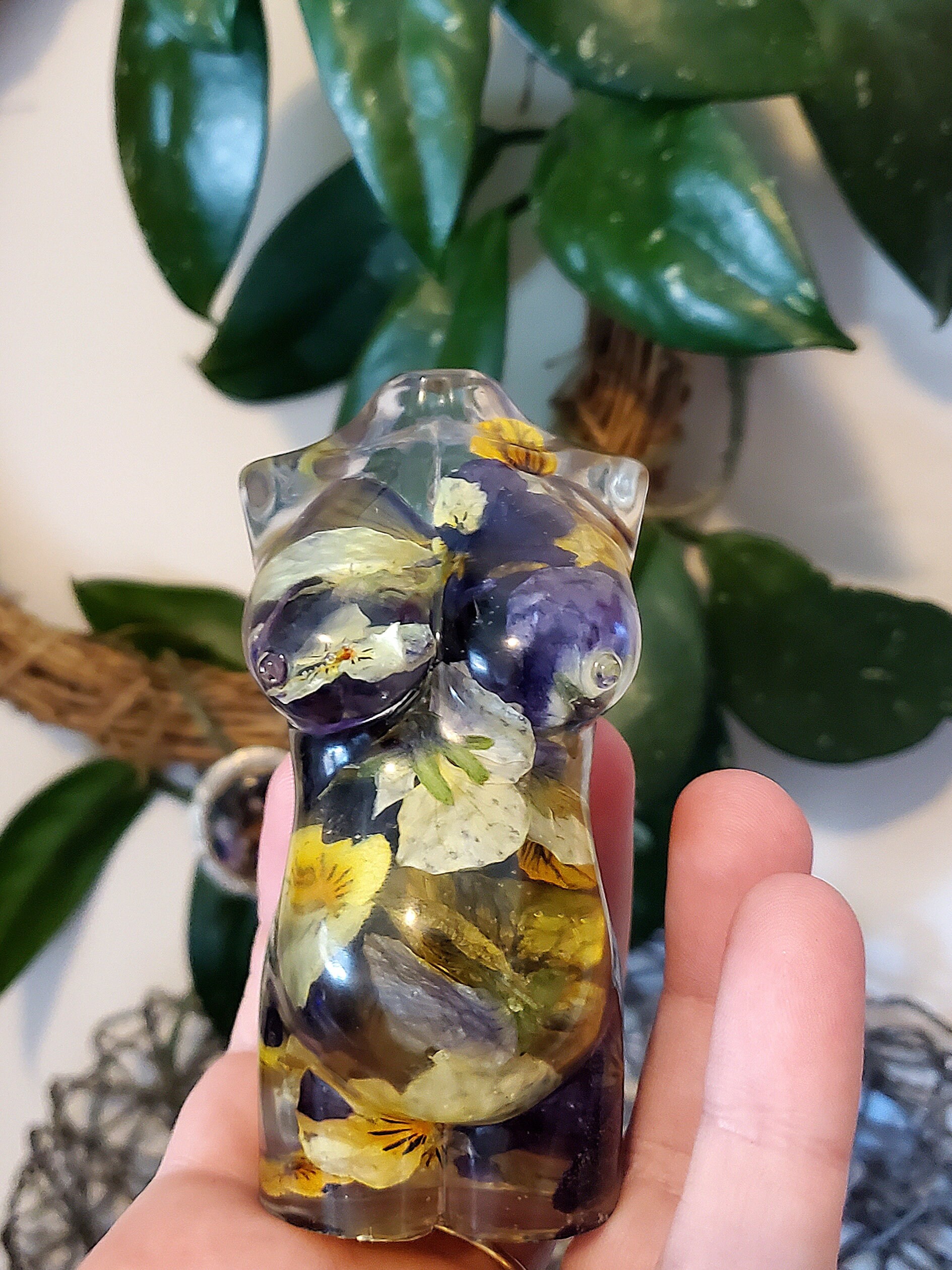 Goddess Statue Pregnancy Gift Pregnant Resin Pansy Resin Etsy Canada
