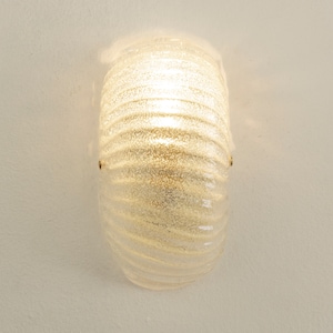 Set of 2 Murano glass shell wall sconce in crystal colour with brass structure, Made in Italy wall lamp image 4