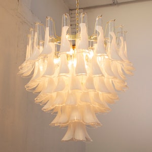 Petali suspension lamp Ø85 cm Made in Italy Murano glass crystal and white color, vintage style chandelier