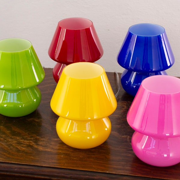 80s vibes multicolor Vintage Murano glass mushroom lamp height 18cm, Made in Italy design table lamp