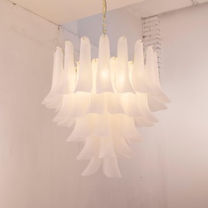 Murano Chandelier Petali Ø75 cm - Frosted Glass Hand-blown Italy - Customizable light
