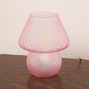 Small amethyst pink mushroom lamp in frosted Murano glass height 21cm, Made in Italy table lamp design