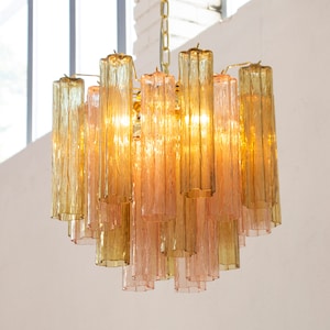 Suspension lamp Made in Italy Tronchi in straw and cipria pink Murano glass vintage style, ceiling chandelier 53 cm diameter