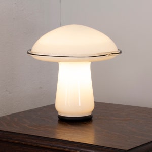 Vintage white Murano glass mushroom table lamp with black glass cord, 1980s, Made in Italy