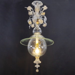 Elegant handmade Murano glass crystal color suspension chandelier with gold decoration, handmade Made in Italy