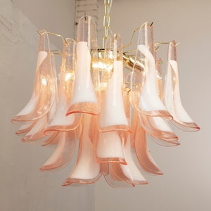 Large pendant lamps Petali Ø57 cm Made in Italy pink Murano glass, vintage style chandelier lighting