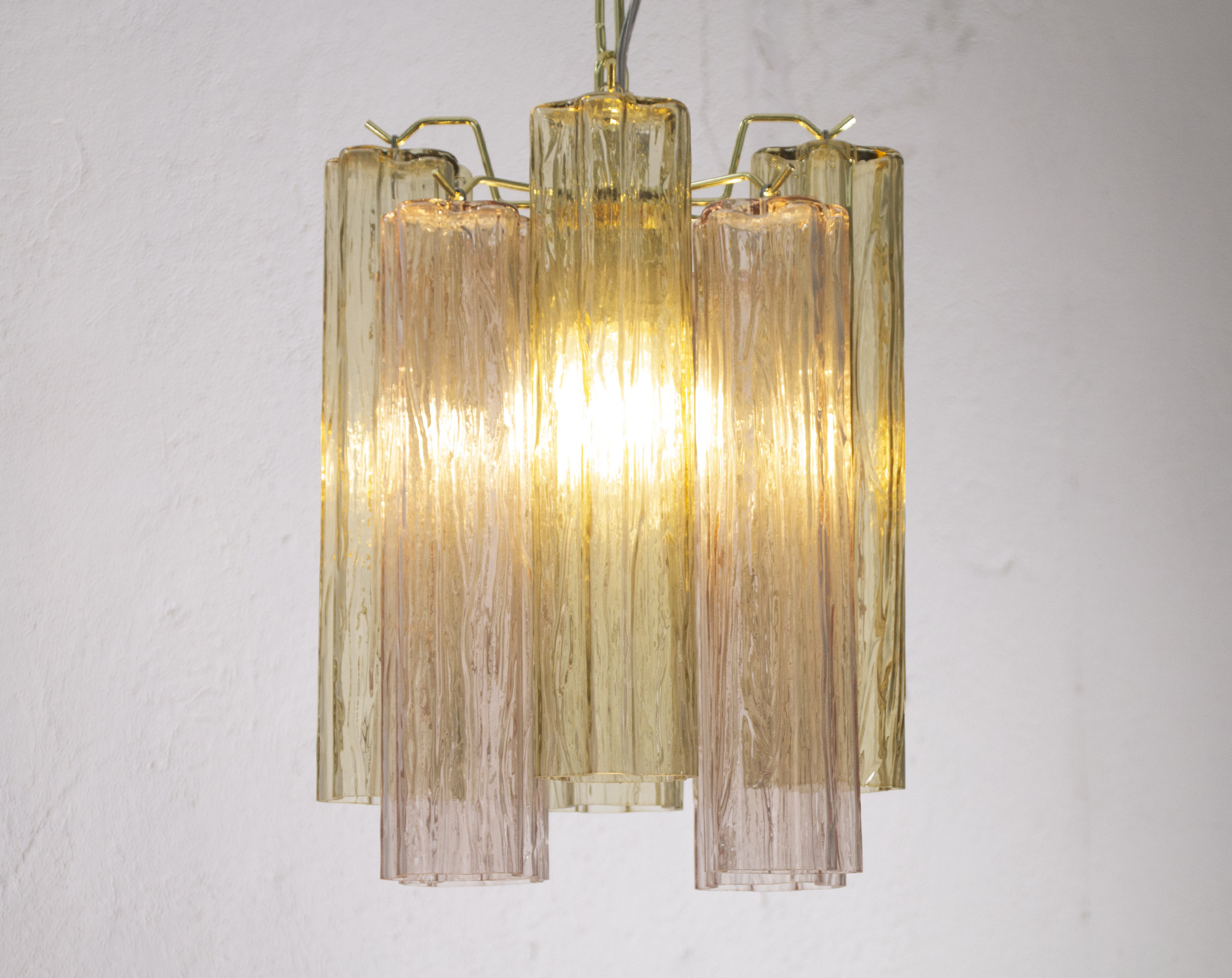 Suspension lamp Made in Italy Tronchi in pink and smocked Murano glass, vintage style ceiling chandelier 28 cm diameter