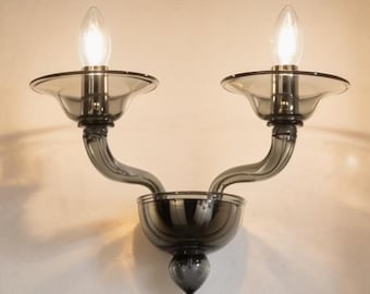 Applique da parete Murano: Vetro grigio lavorato a mano - Stile vintage italiano, design moderno