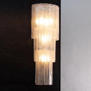 Magnífico aplique de pared de cristal de Murano transparente fabricado en Italia con granilla, lámpara de pared de diseño de estilo Deco vintage con listones de cristal de Murano