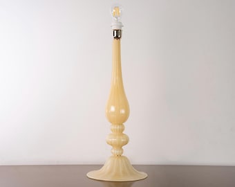 Lampada da tavolo Murano: vetro ambrato, realizzata a mano in Italia - Stile veneziano