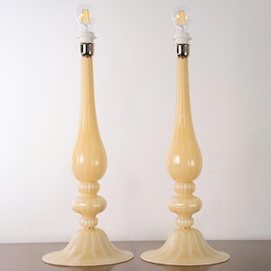 Pair of Murano glass table lamps amber color, handmade Made in Italy Venetian design lighting