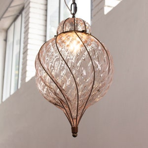 Venetian lantern lamp in Murano glass blown pink color, Made in Italy vintage style chandelier