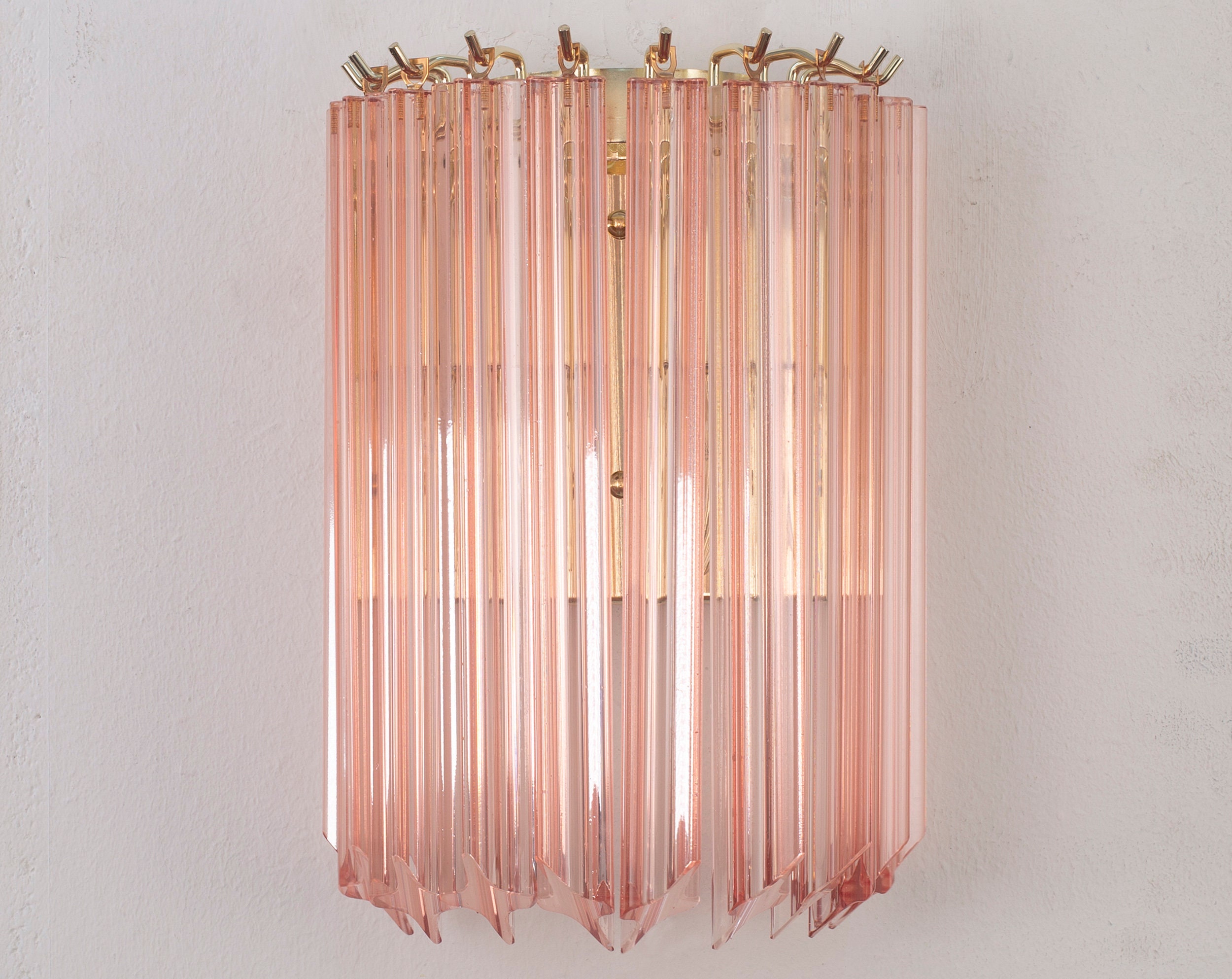 Made in Italy quadriedri Murano glass pink color wall sconce, elegant wall lamp italian design vintage style