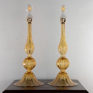Pair of Murano glass table lamps amber color, handmade Made in Italy Venetian design lighting